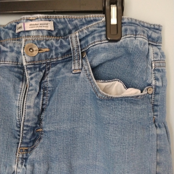 Lee Classic Slender Secret Lower on the waist Jeans Light Wash 5 pockets pants - Picture 6 of 8